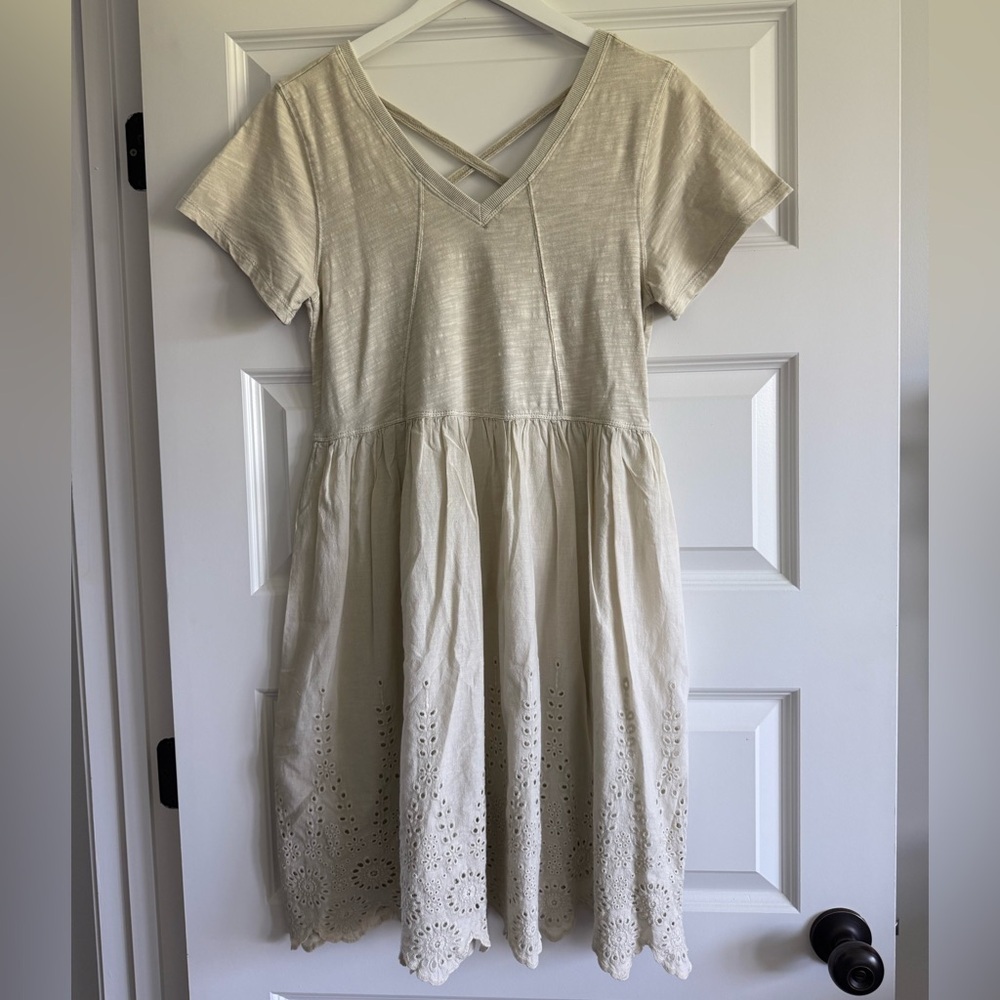 Easel Eyelet V-Neck Dress NWT